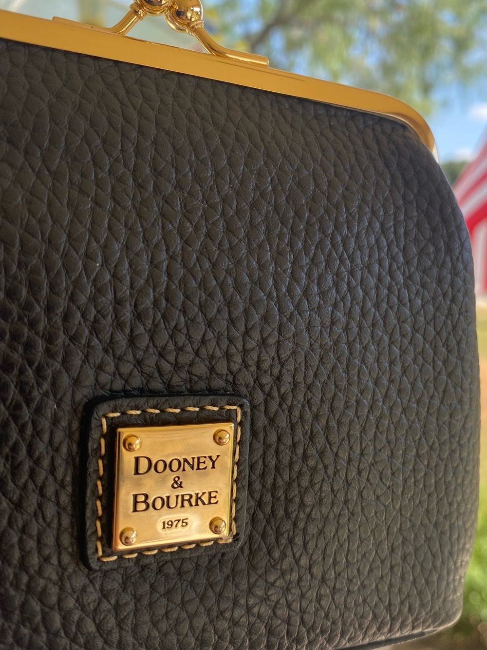 Dooney & Bourke Marine Pebble Leather Kiss-Lock Coin Purse with Gold Hardware - Picture 11 of 12